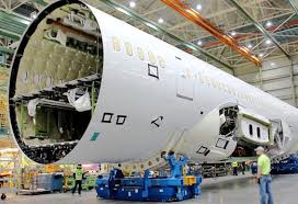 مقایسه ساخت بدنه هواپیما از فیبر کربن و آلومینیوم و بررسی دلایل گرایش صنعت هوانوردی به مواد کامپوزیتی